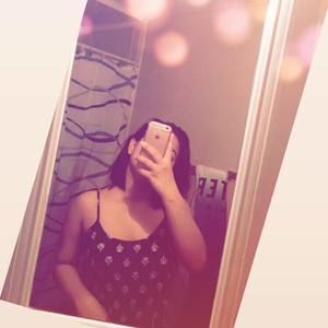 Meet your Posher, Pam ella